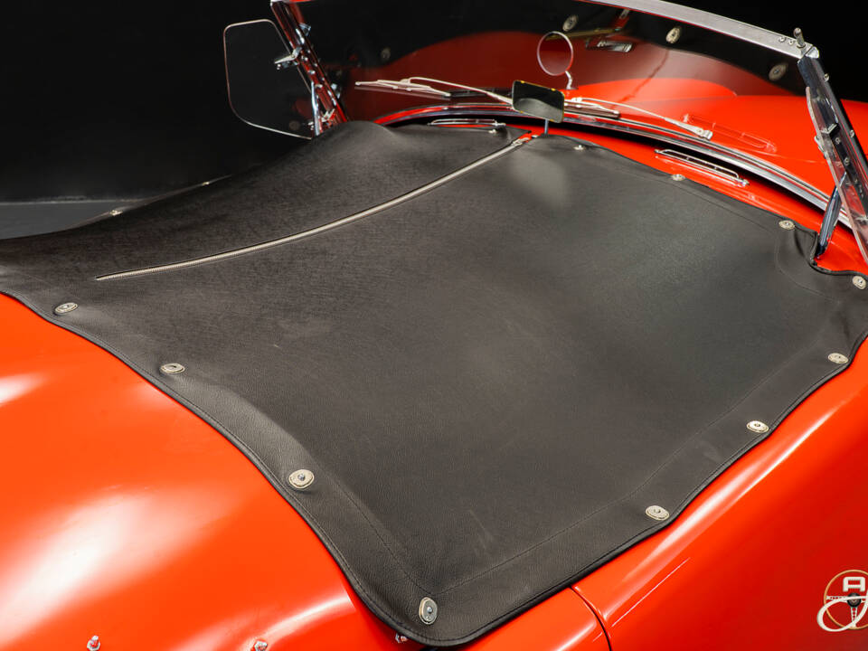 Image 19/24 de MG MGA 1500 (1957)