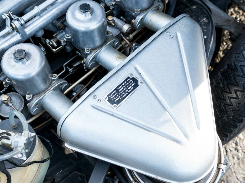 Afbeelding 28/34 van Jaguar E-Type (1971)