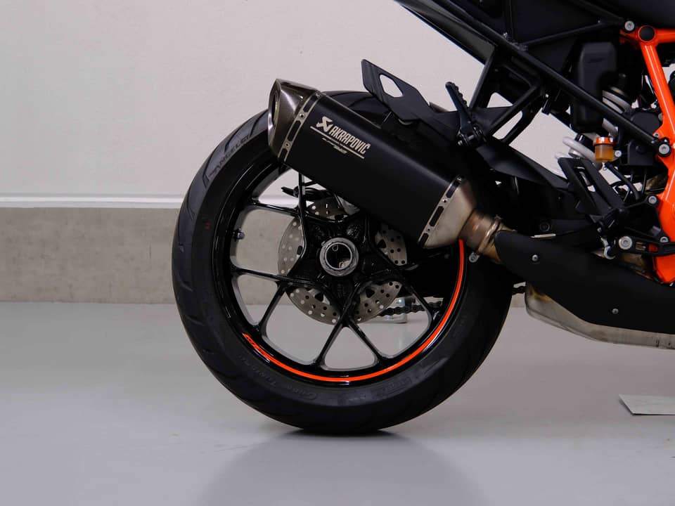 Image 2/99 de KTM 1290 Super Duke R (2018)