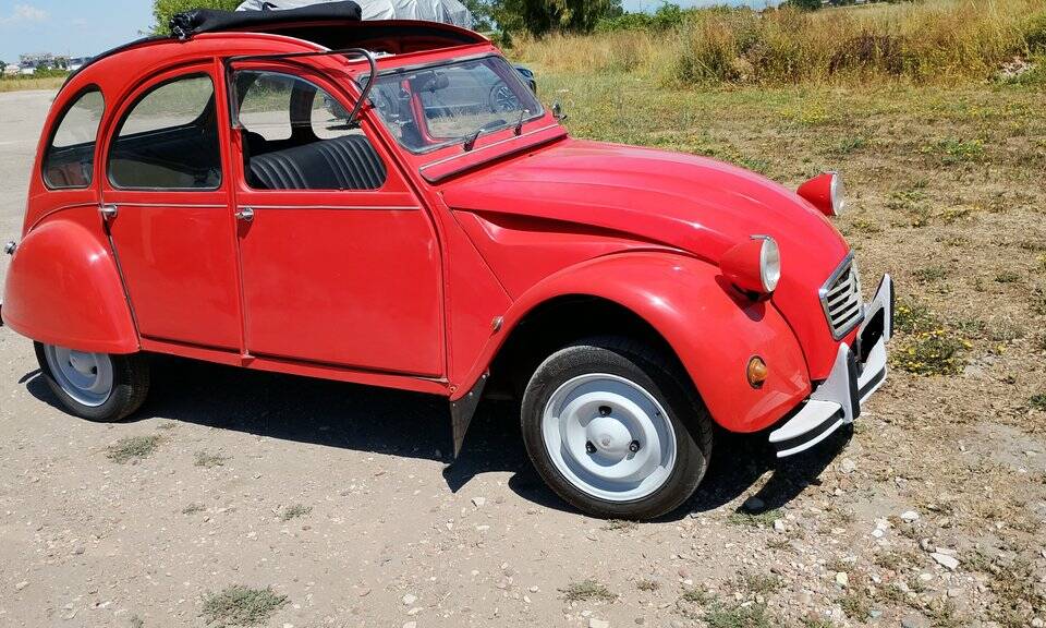 Imagen 5/8 de Citroën 2 CV Beachcomber (1983)