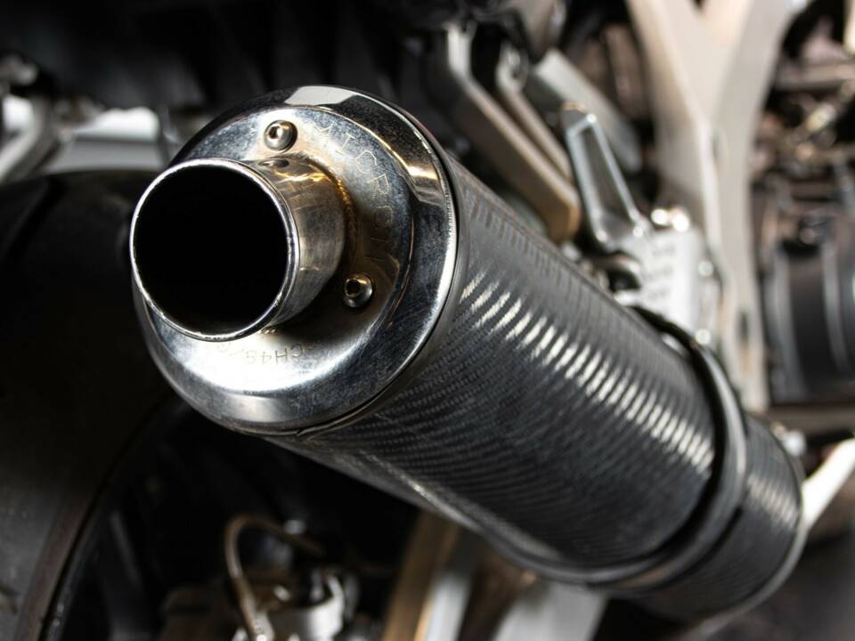 Imagen 33/44 de Honda CBR 900RR Fireblade (1999)