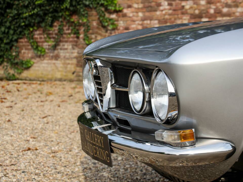 Afbeelding 17/50 van Alfa Romeo 1750 GT Veloce (1969)