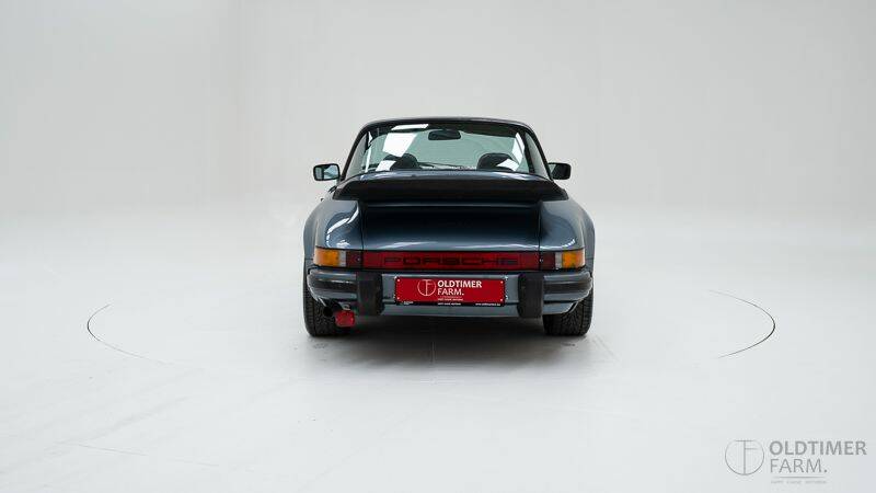 Immagine 7/15 di Porsche 911 Carrera 3.2 (1984)