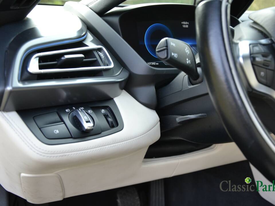 Afbeelding 31/50 van BMW i8 Coupé (2015)