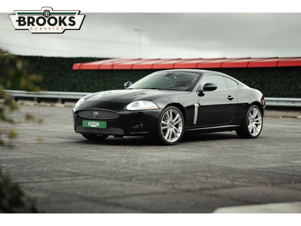 Image 1/33 of Jaguar XKR (2008)