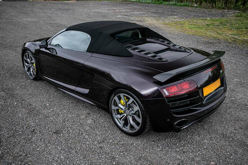 Immagine 7/35 di Audi R8 V10 Spyder (2011)