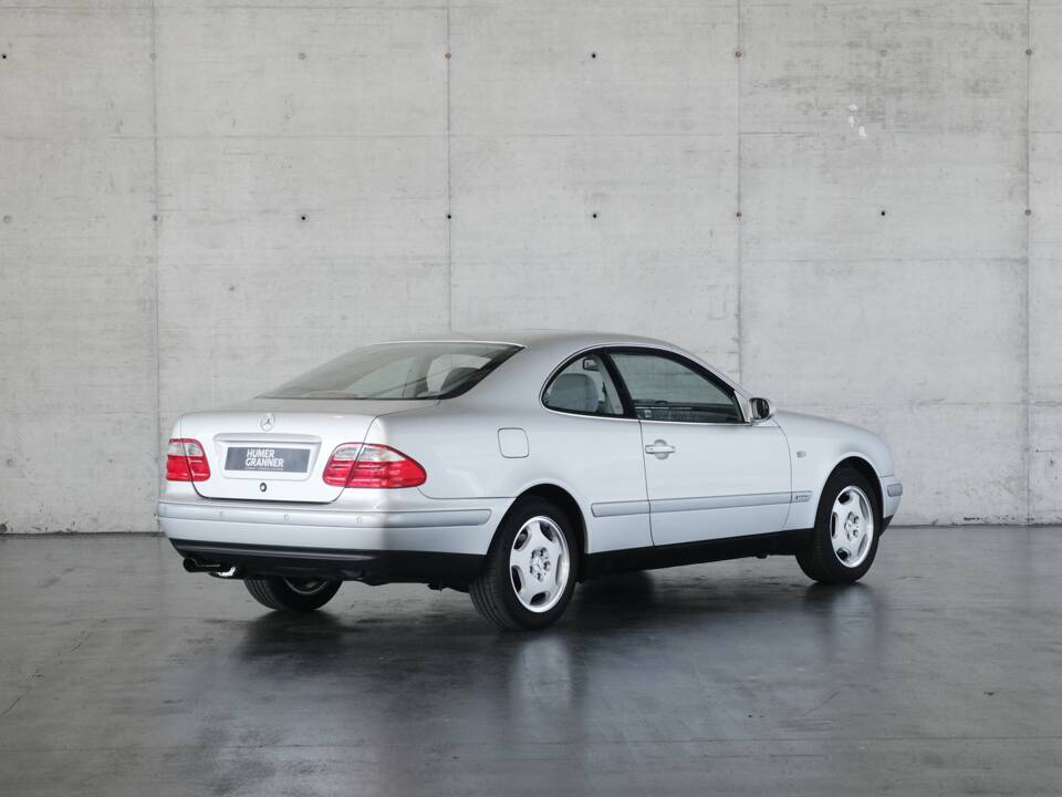 Bild 10/50 von Mercedes-Benz CLK 230 Kompressor (1999)