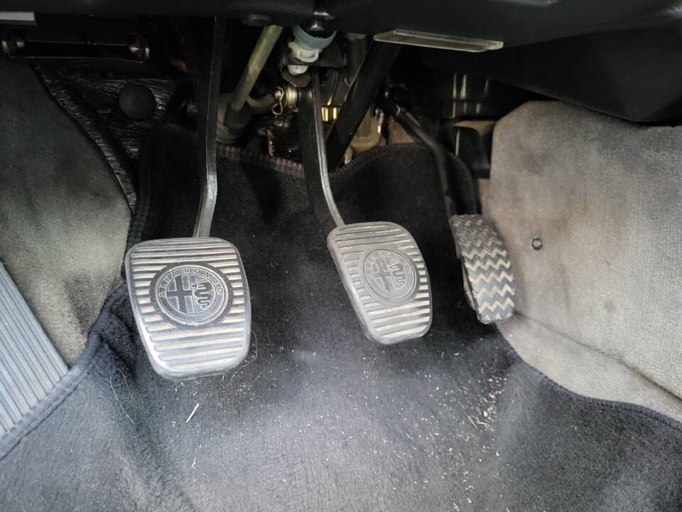 Bild 24/52 von Alfa Romeo GTV 2.0 V6 Turbo (1995)
