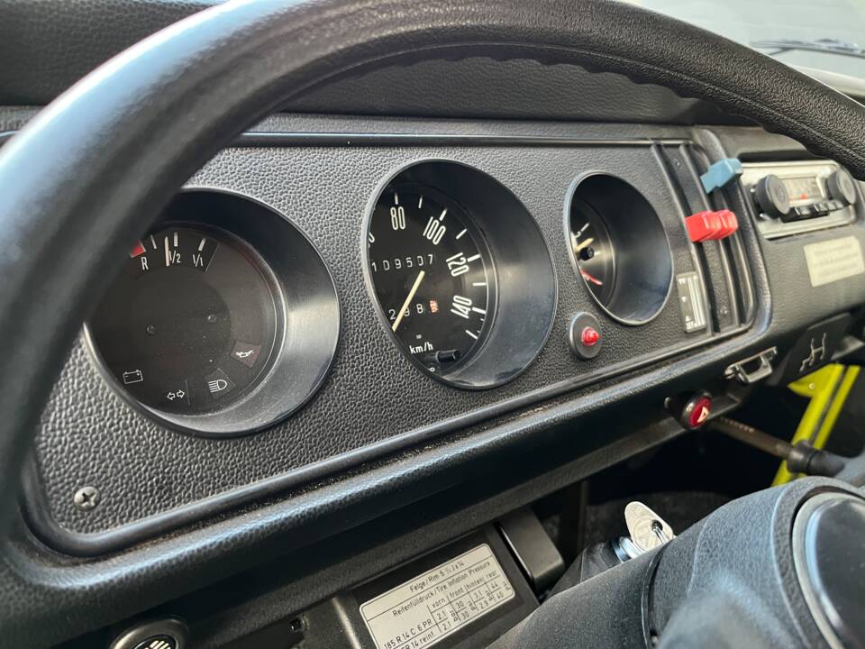 Image 18/57 of Volkswagen T2b Westfalia (1978)