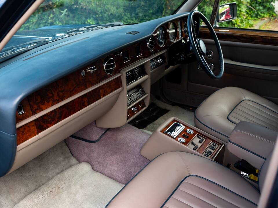 Imagen 21/50 de Rolls-Royce Silver Spirit (1988)