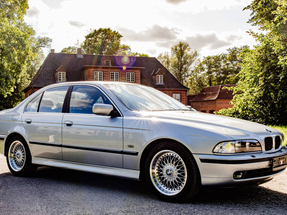 Bild 1/31 von BMW 528i (1996)