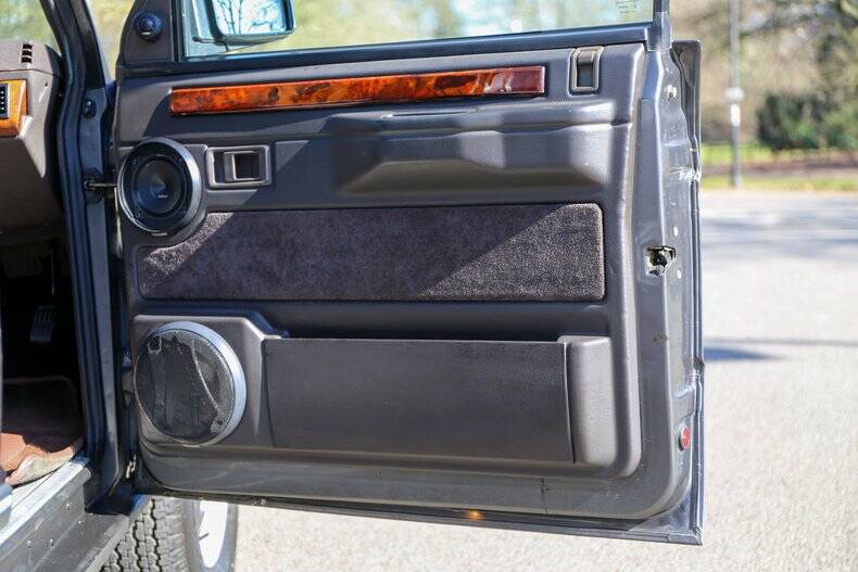 Image 19/50 of Land Rover Range Rover Vogue LSE (1994)