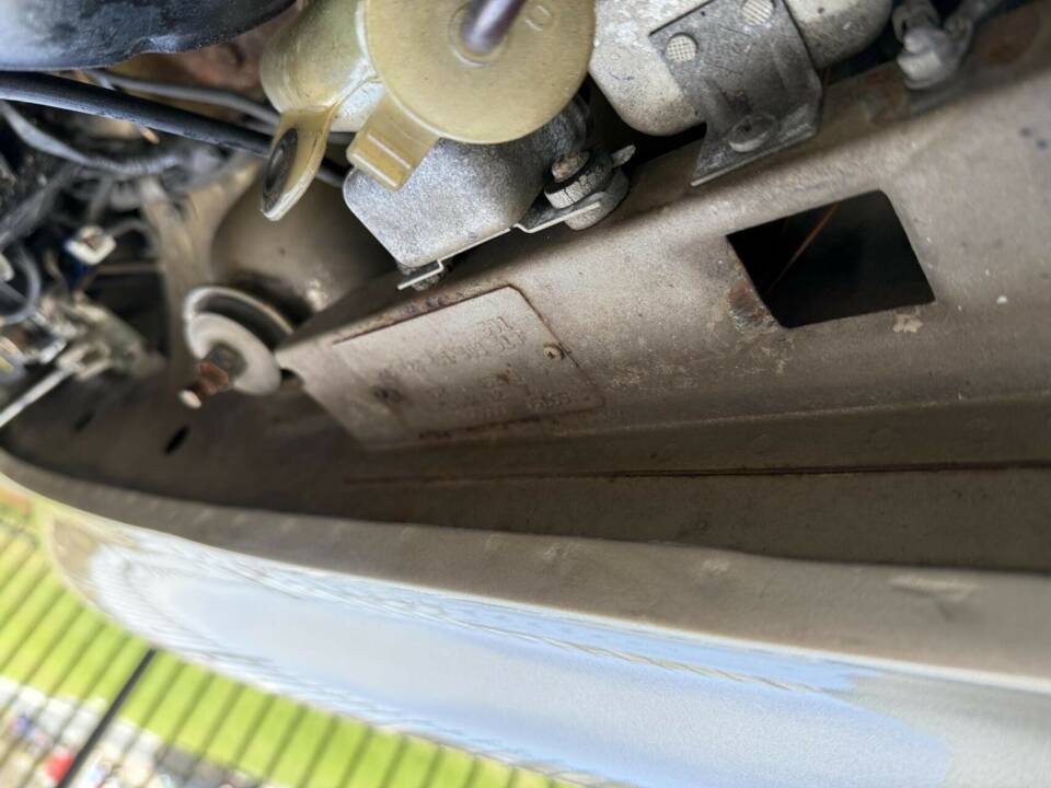 Image 33/49 de Mercedes-Benz 280 SL (1971)