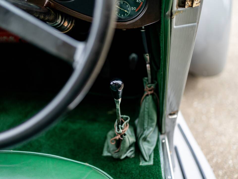 Image 18/50 de Bentley 3 1&#x2F;2 Litre (1934)