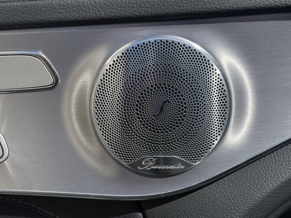 Image 19/26 of Mercedes-Benz C 63 AMG T (2020)