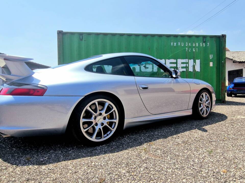 Image 2/13 of Porsche 911 GT3 (2004)
