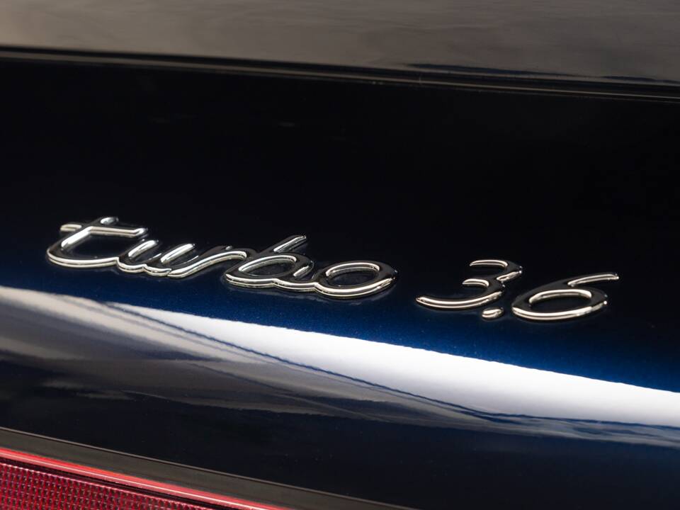 Bild 10/27 von Porsche 911 Turbo 3.6 (WLS) (1993)
