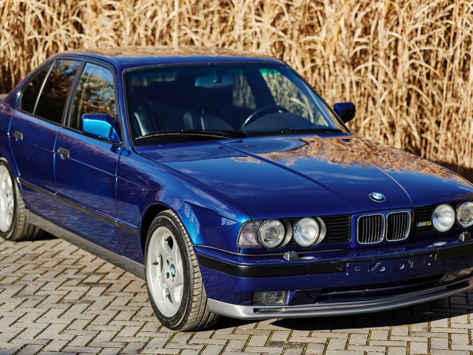 Bild 1/18 von BMW M5 (1992)