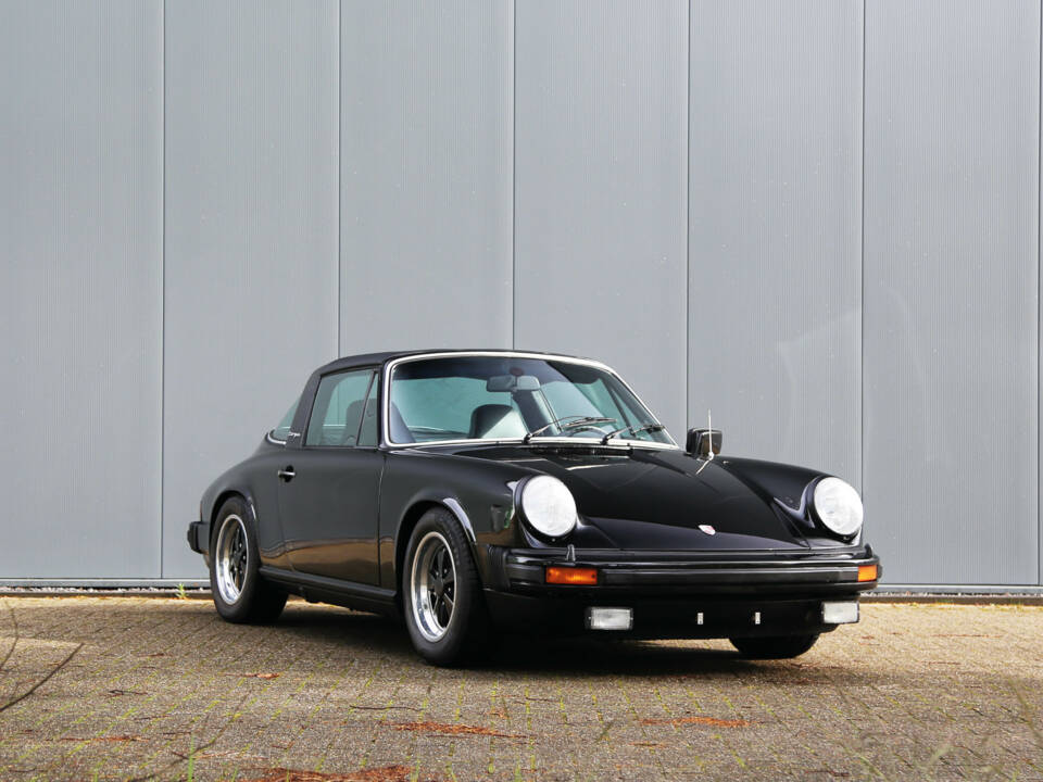 Image 12/67 de Porsche 911 2.7 S (1977)