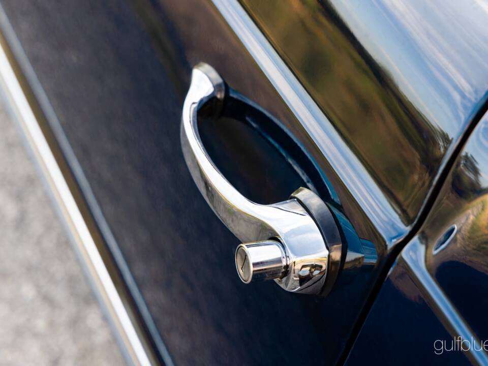 Image 22/79 de Mercedes-Benz 280 SL (1969)
