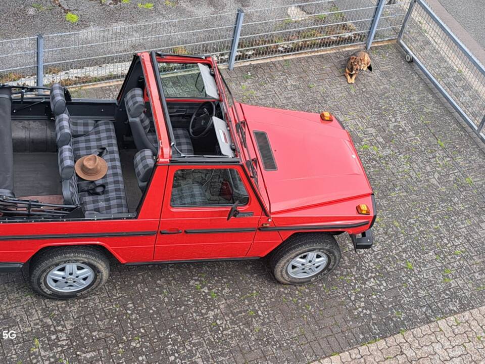 Image 14/25 de Mercedes-Benz 300 GD (SWB) (1987)