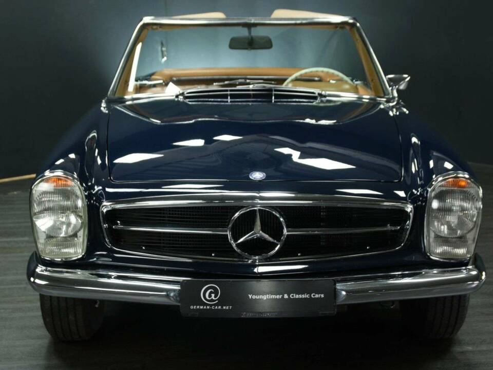 Image 9/30 of Mercedes-Benz 280 SL (1968)