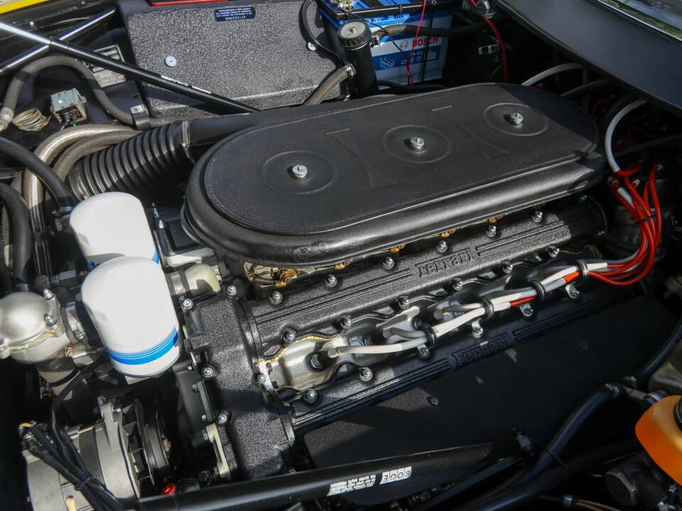 Afbeelding 4/50 van Ferrari 365 GTB/4 Daytona (1971)