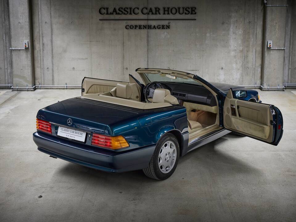 Image 6/100 de Mercedes-Benz SL 280 (1995)