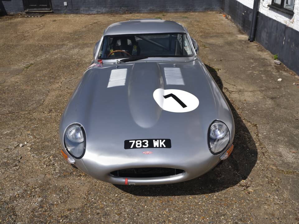 Image 10/50 de Jaguar E-Type "Semi-Lightweight" (1970)