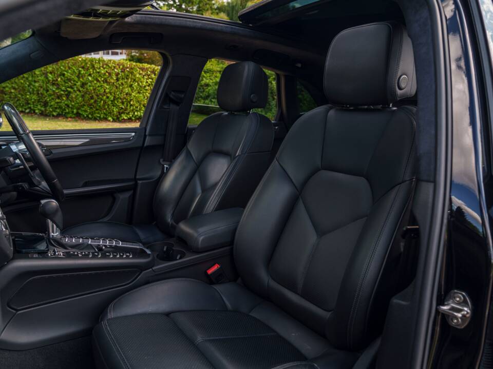 Bild 24/28 von Porsche Macan S (2020)