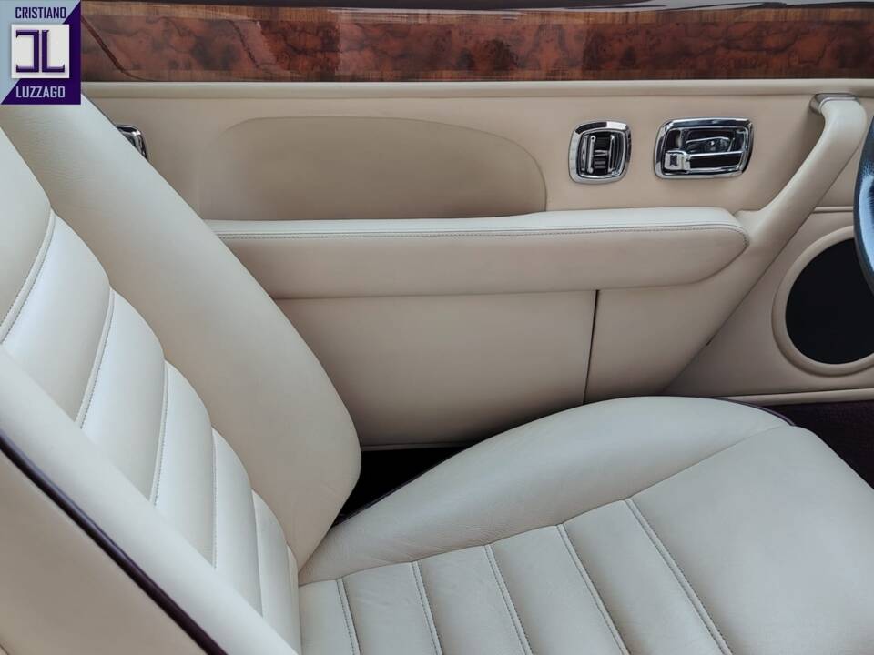 Bild 73/98 von Bentley Continental S (1995)