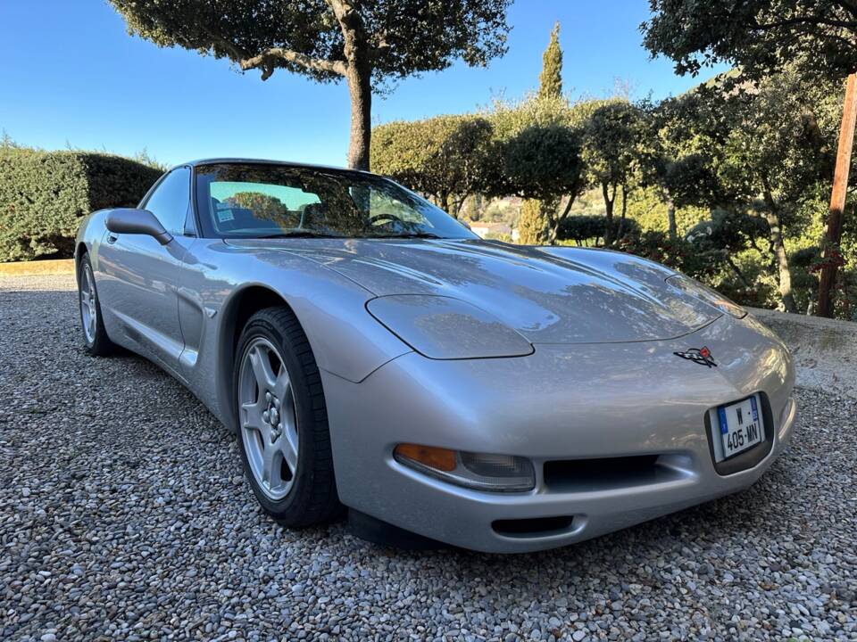 Image 60/191 of Chevrolet Corvette (1999)