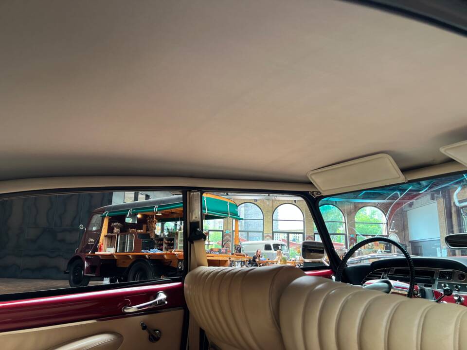 Image 27/37 of Citroën ID 19 (1967)