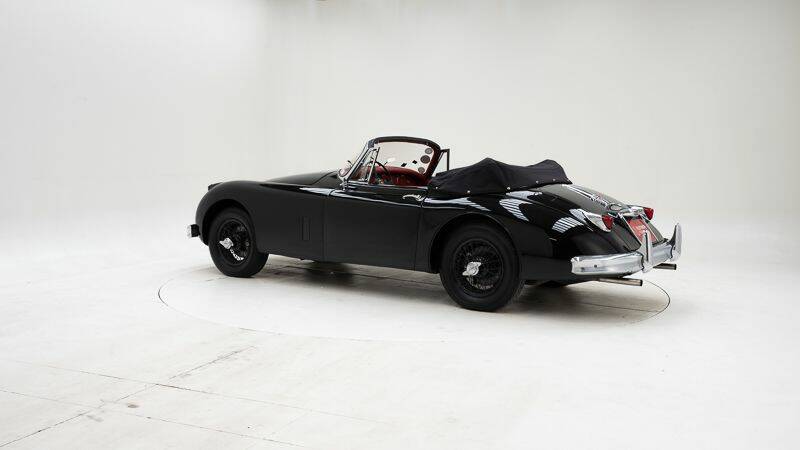 Image 4/15 of Jaguar XK 150 DHC (1959)