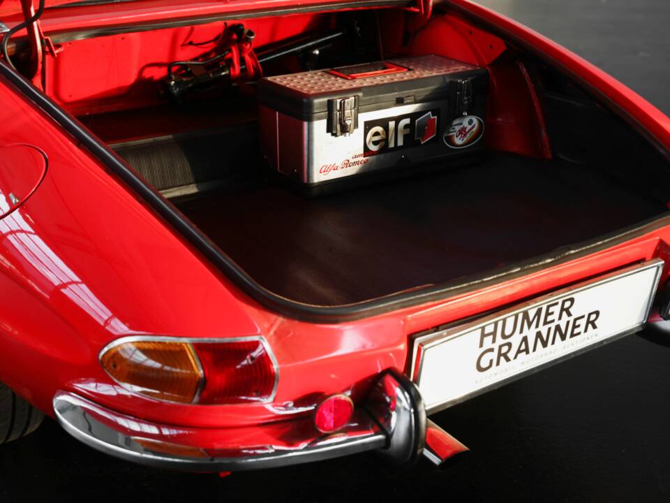 Immagine 40/47 di Alfa Romeo 1300 Spider Junior (1969)