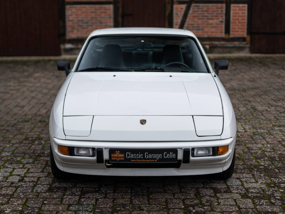 Bild 9/40 von Porsche 924 (1985)