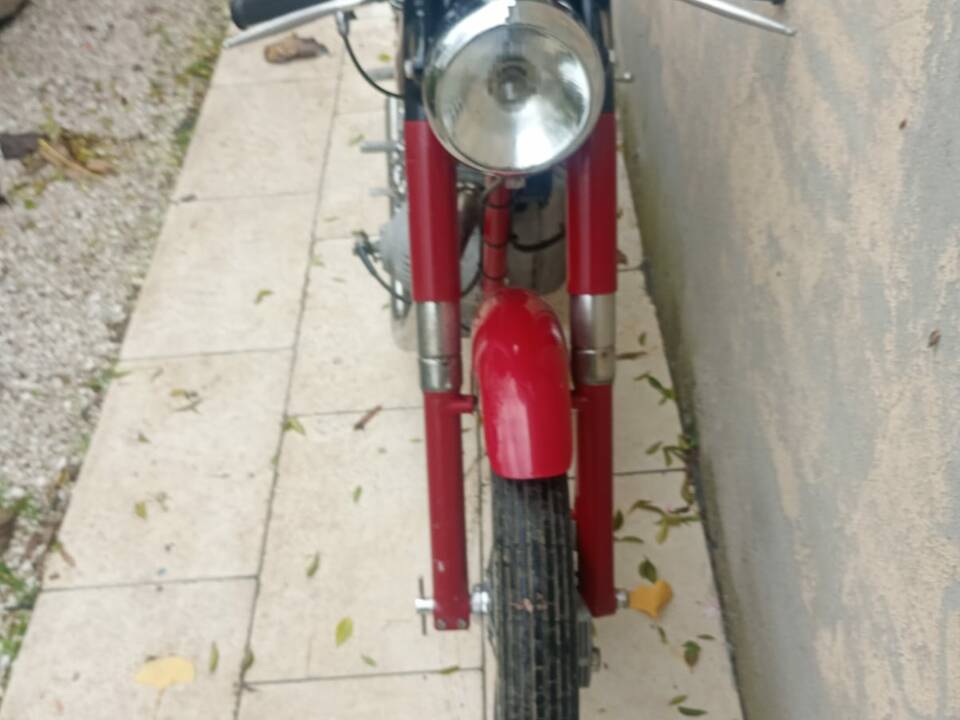 Image 2/17 of Moto Morini DUMMY (1955)