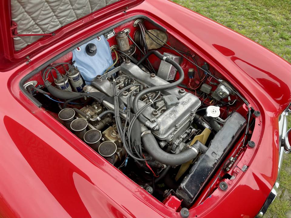 Afbeelding 3/24 van Alfa Romeo Giulia 1600 Spider (1963)
