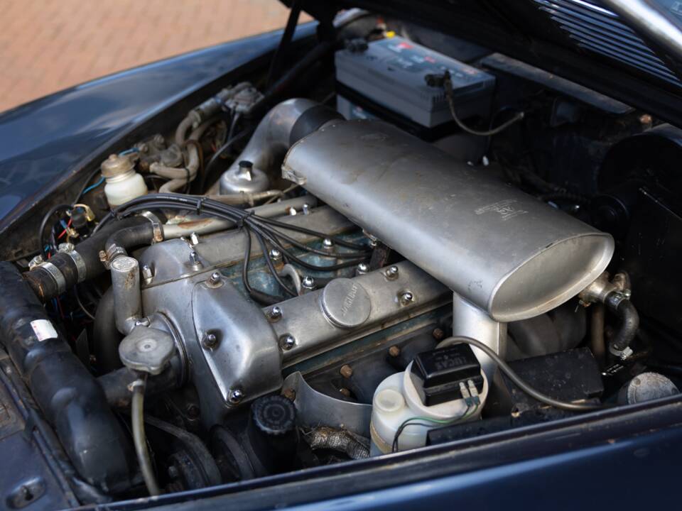 Image 12/50 de Jaguar Mk II 3.8 (1966)