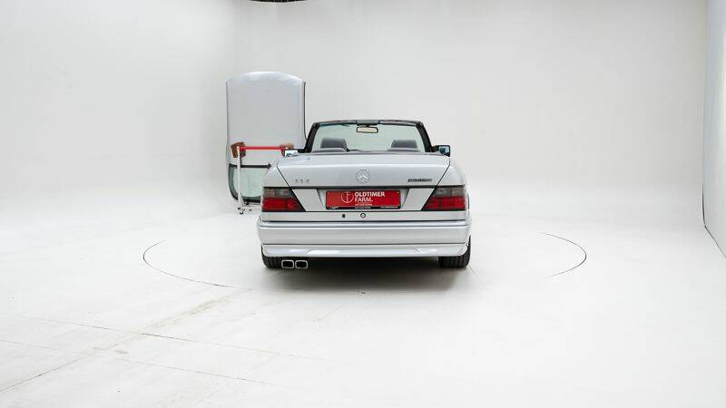 Bild 7/15 von Mercedes-Benz E 36 AMG (1995)