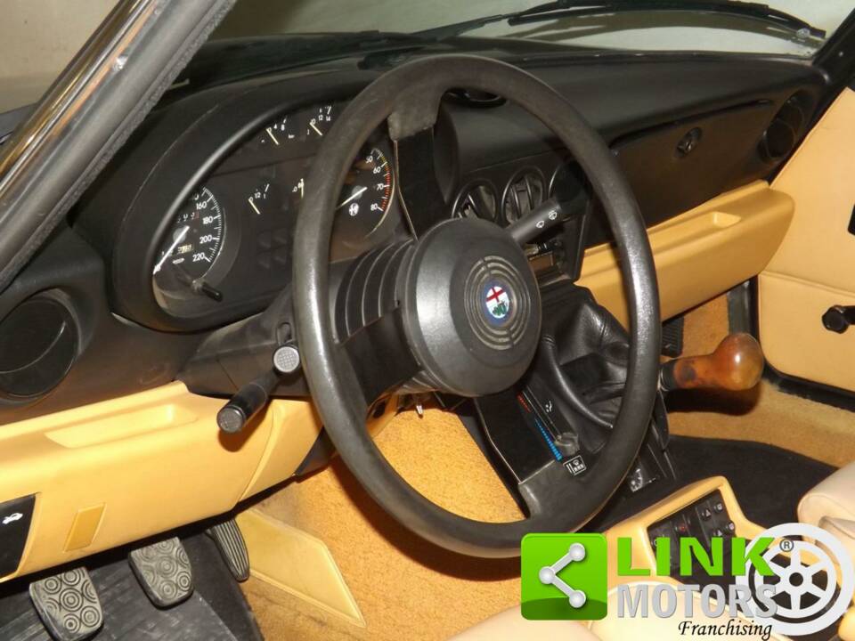 Image 9/10 of Alfa Romeo 1.6 Spider (1991)