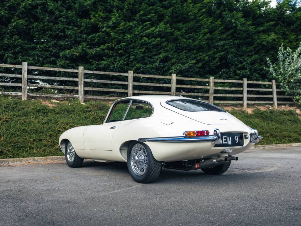 Image 30/50 de Jaguar Type E 3.8 (1963)