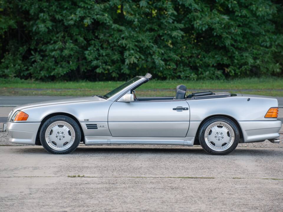 Bild 6/38 von Mercedes-Benz SL 600 6.0 AMG (1994)