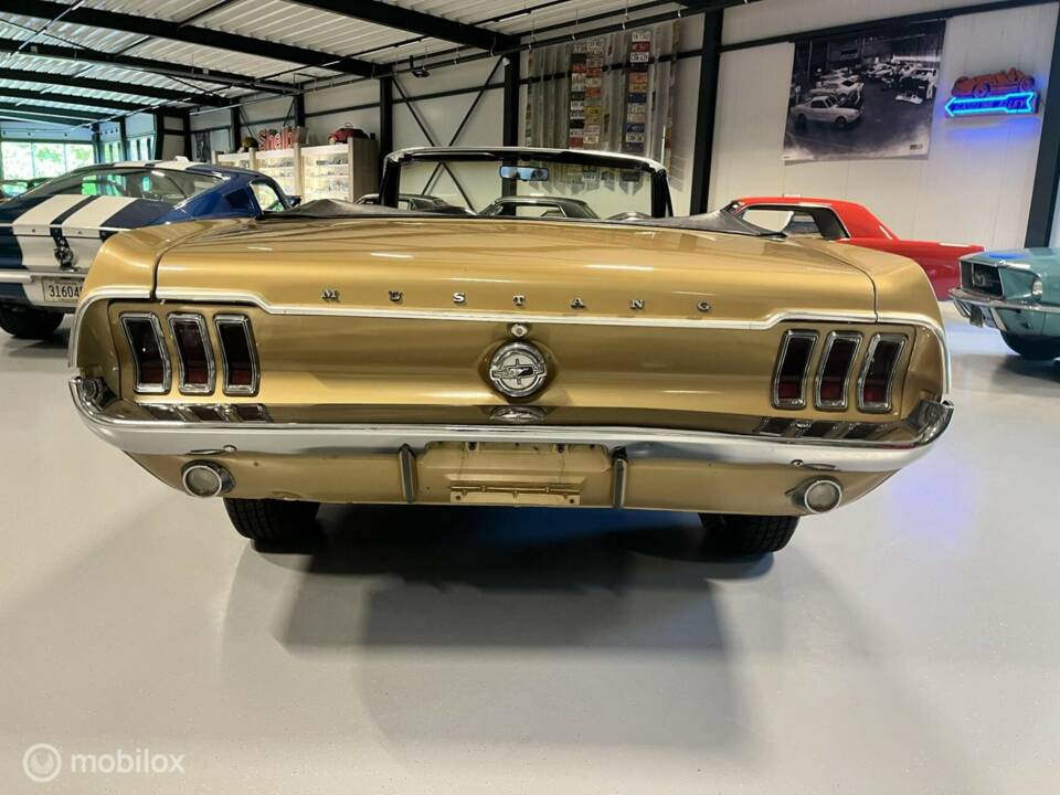 Image 18/26 of Ford Mustang 289 (1968)