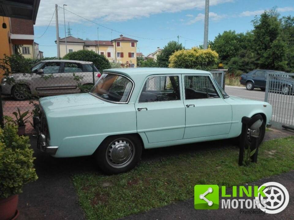 Immagine 2/10 di Alfa Romeo Giulia 1300 TI (1968)