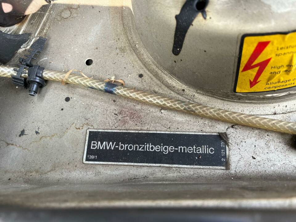 Image 28/41 of BMW 528i (1986)