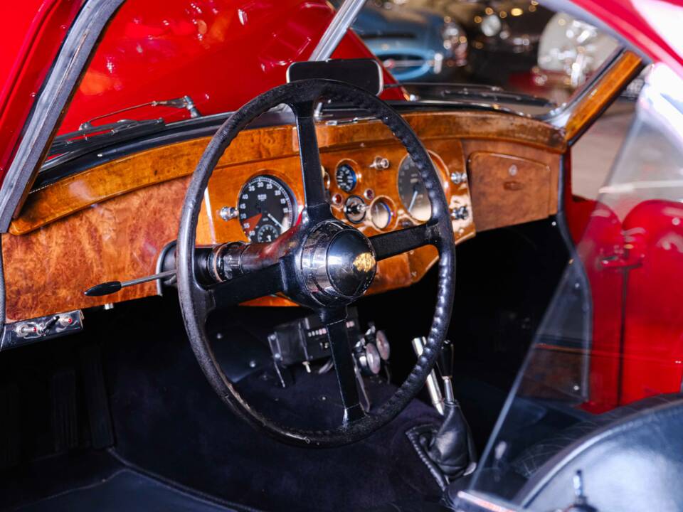 Bild 19/46 von Jaguar XK 120 FHC (1952)