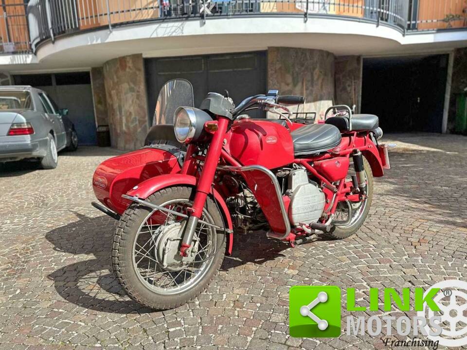 Image 6/10 of Moto Guzzi DUMMY (1974)