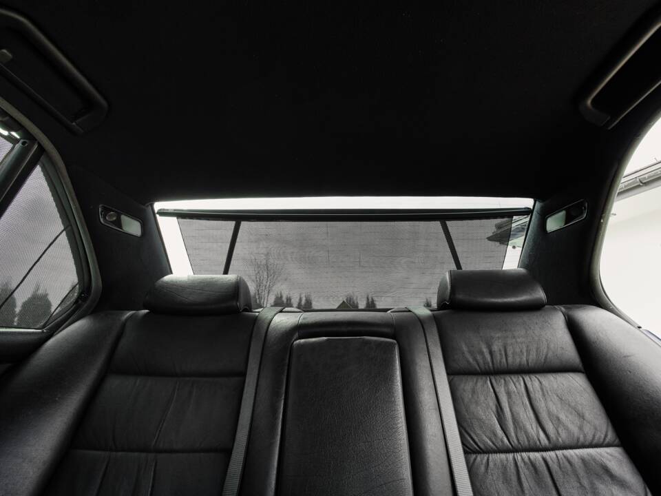 Immagine 69/74 di BMW M5 (1992)