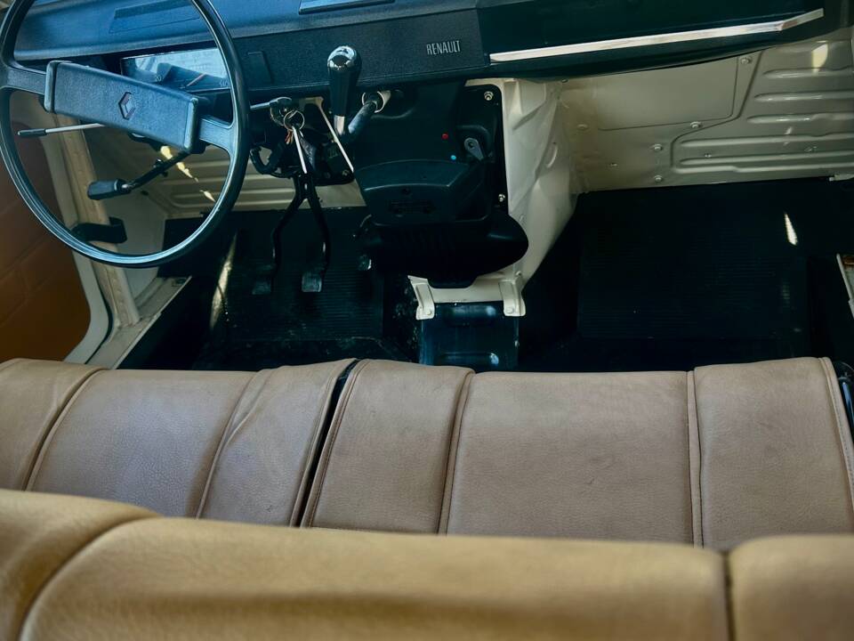 Immagine 8/30 di Renault R 4 (1980)